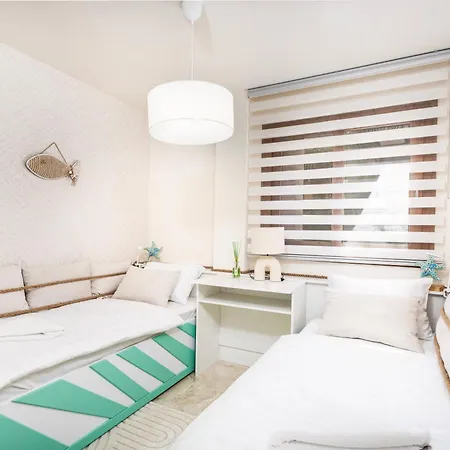Cc8 Iii By Zanis Apartment *